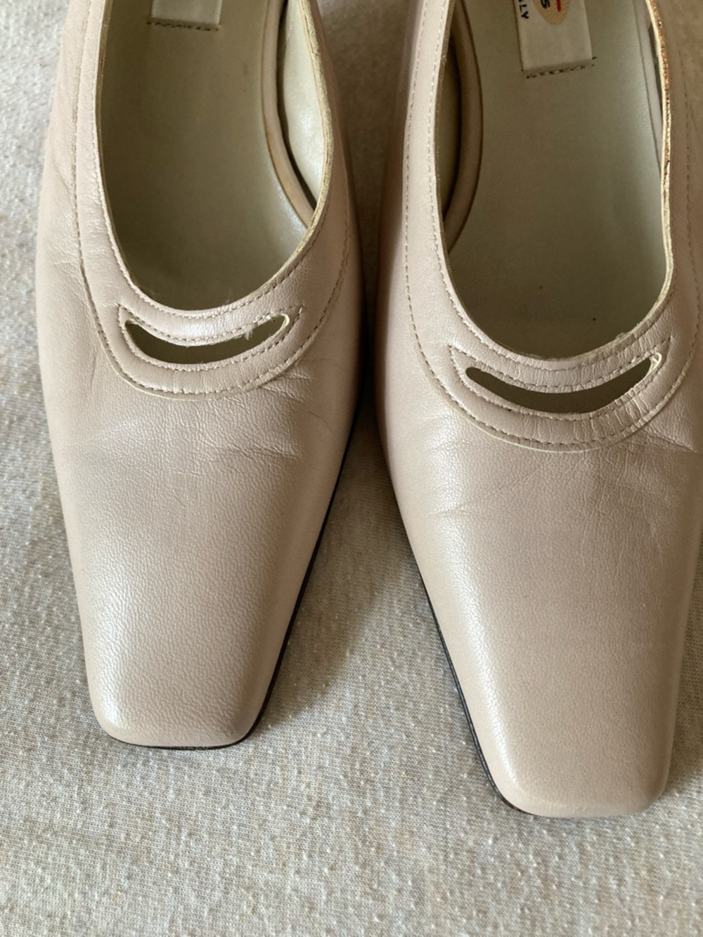 Vintage Talbots Cream Leather Slingback Heels Made in Italy - Picture 4 of 7